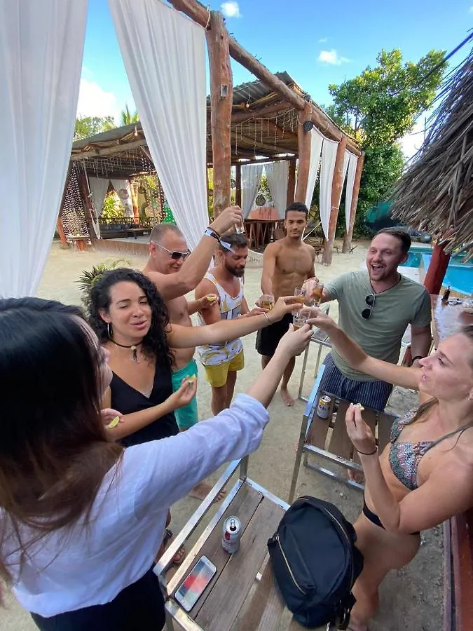 The All Inclusive Hostel - Food, Drinks And Transportation To The Beach And Cenotes Tulum