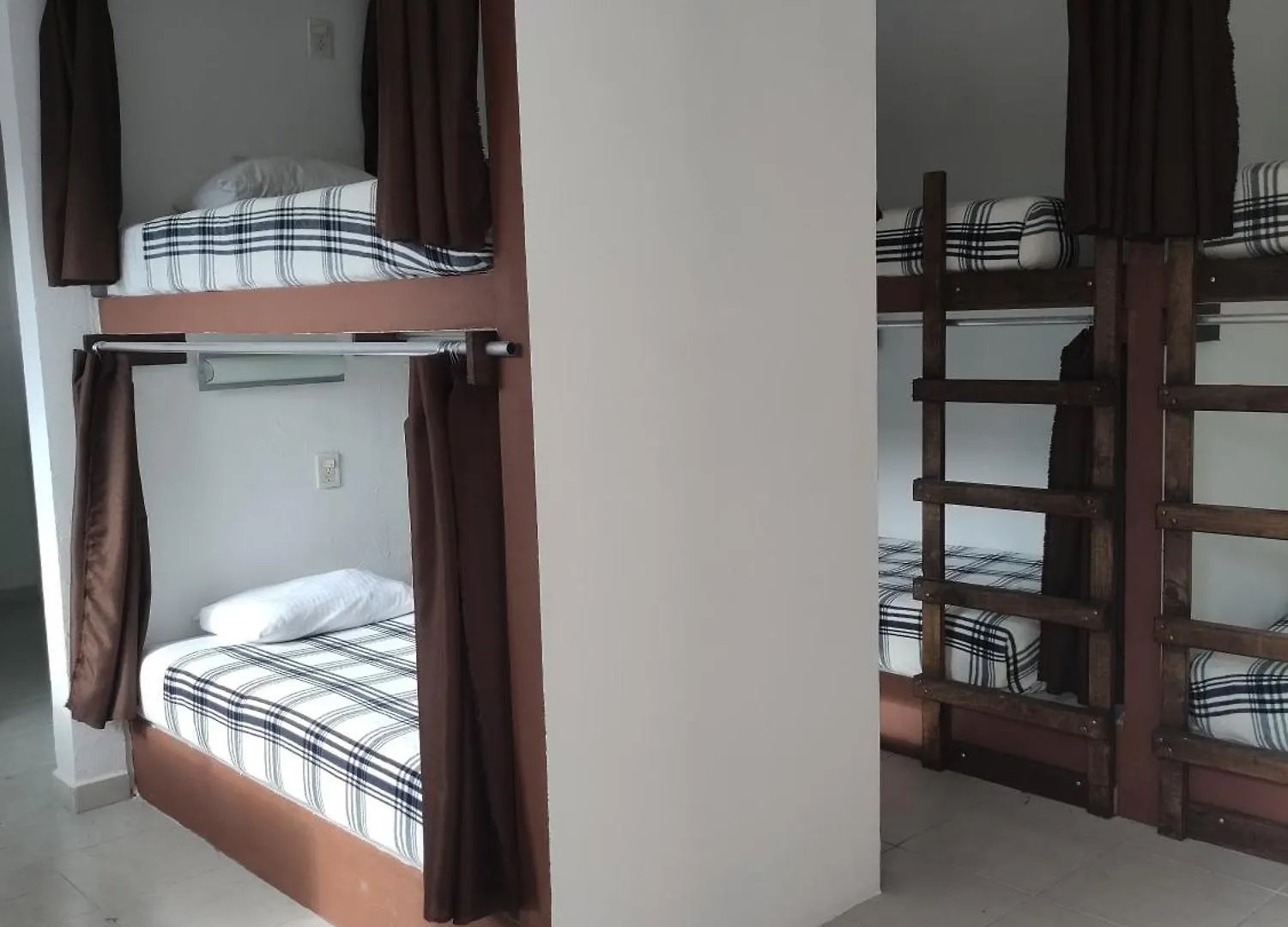 The All Inclusive Hostel - Food, Drinks And Transportation To The Beach And Cenotes Tulum