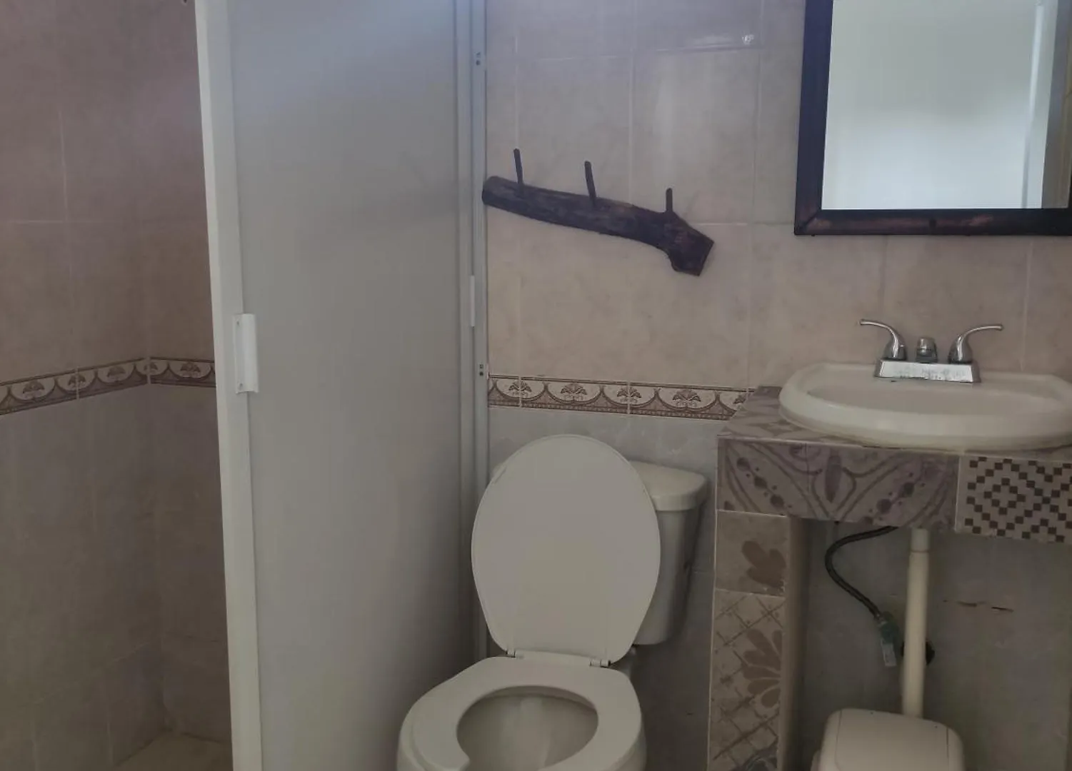 The All Inclusive Hostel - Food, Drinks And Transportation To The Beach And Cenotes Tulum Mexico